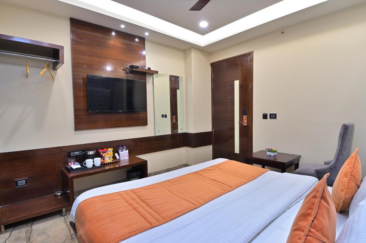 Hotel Vanson Delite - New Delhi Railway Station Exterior foto