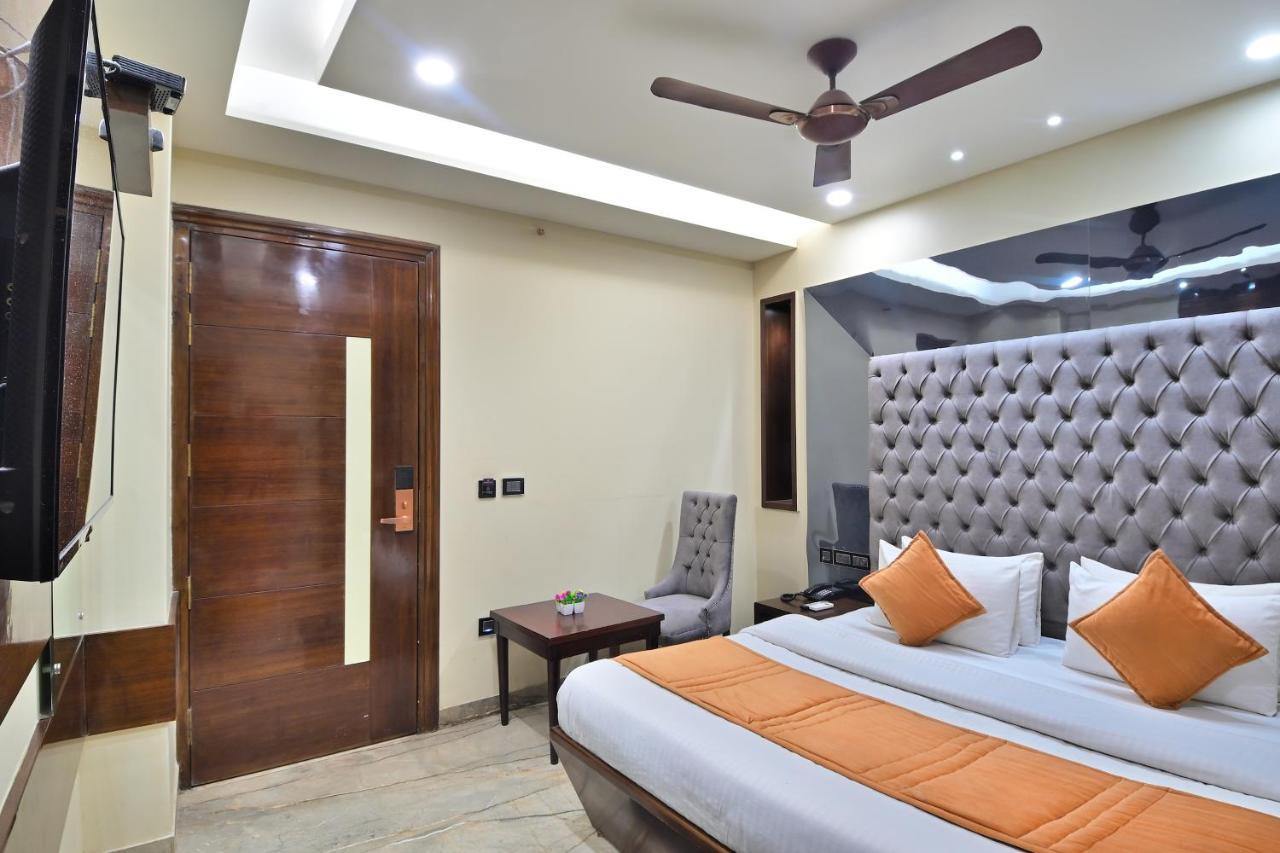 Hotel Vanson Delite - New Delhi Railway Station Exterior foto