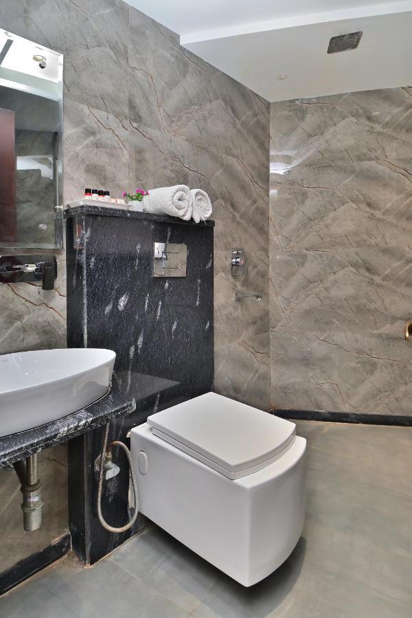 Hotel Vanson Delite - New Delhi Railway Station Exterior foto