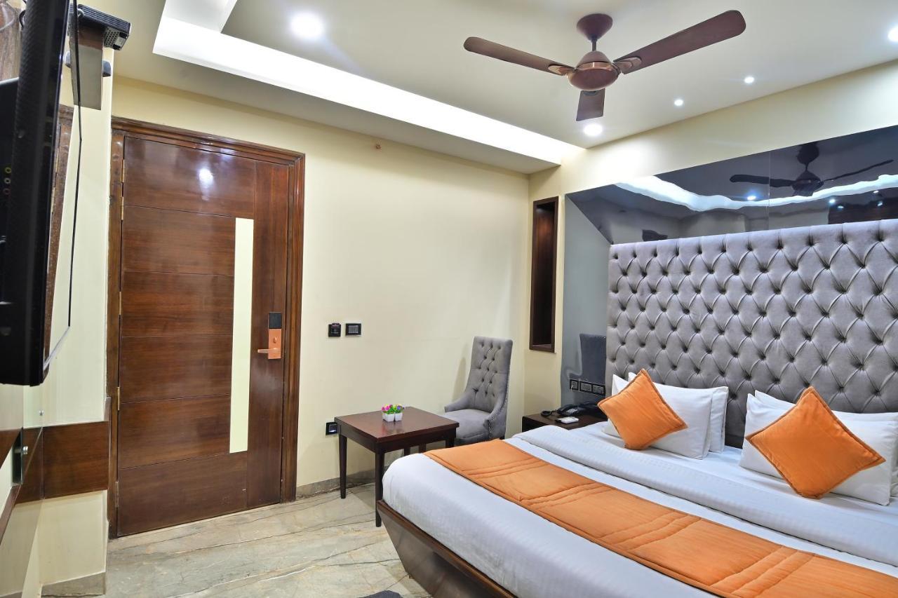 Hotel Vanson Delite - New Delhi Railway Station Exterior foto